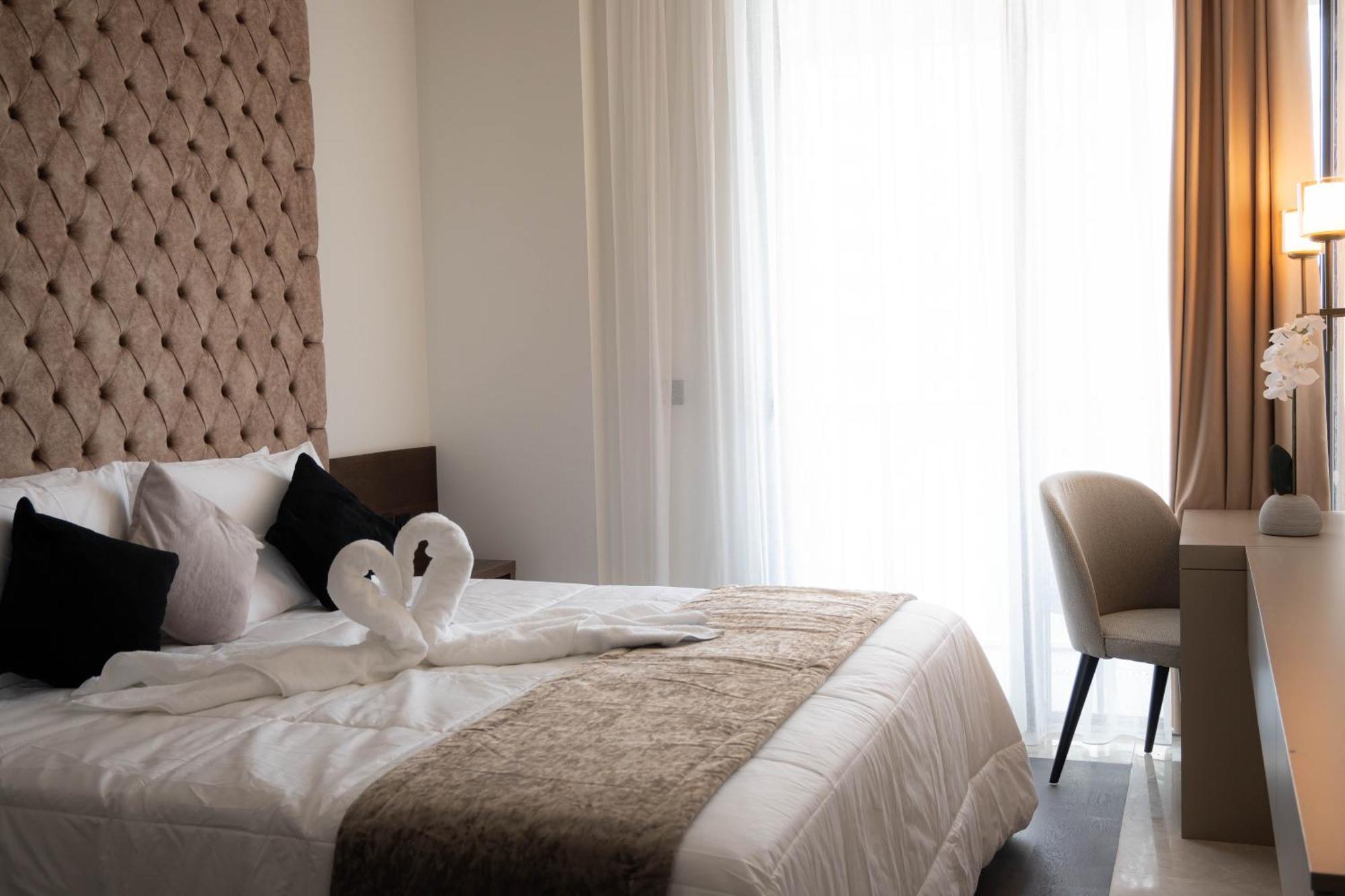 Best View Fortina Luxury Suites Sliema Bagian luar foto