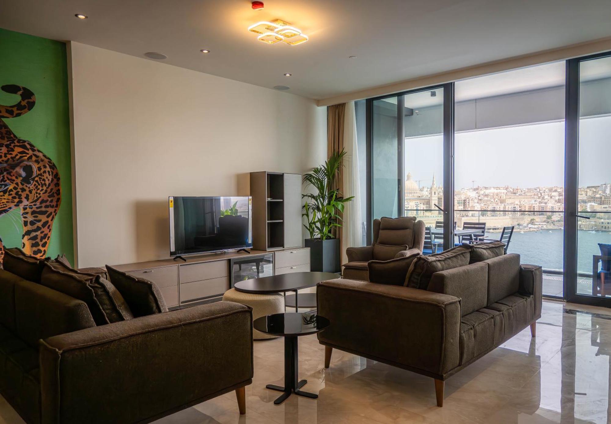 Best View Fortina Luxury Suites Sliema Bagian luar foto