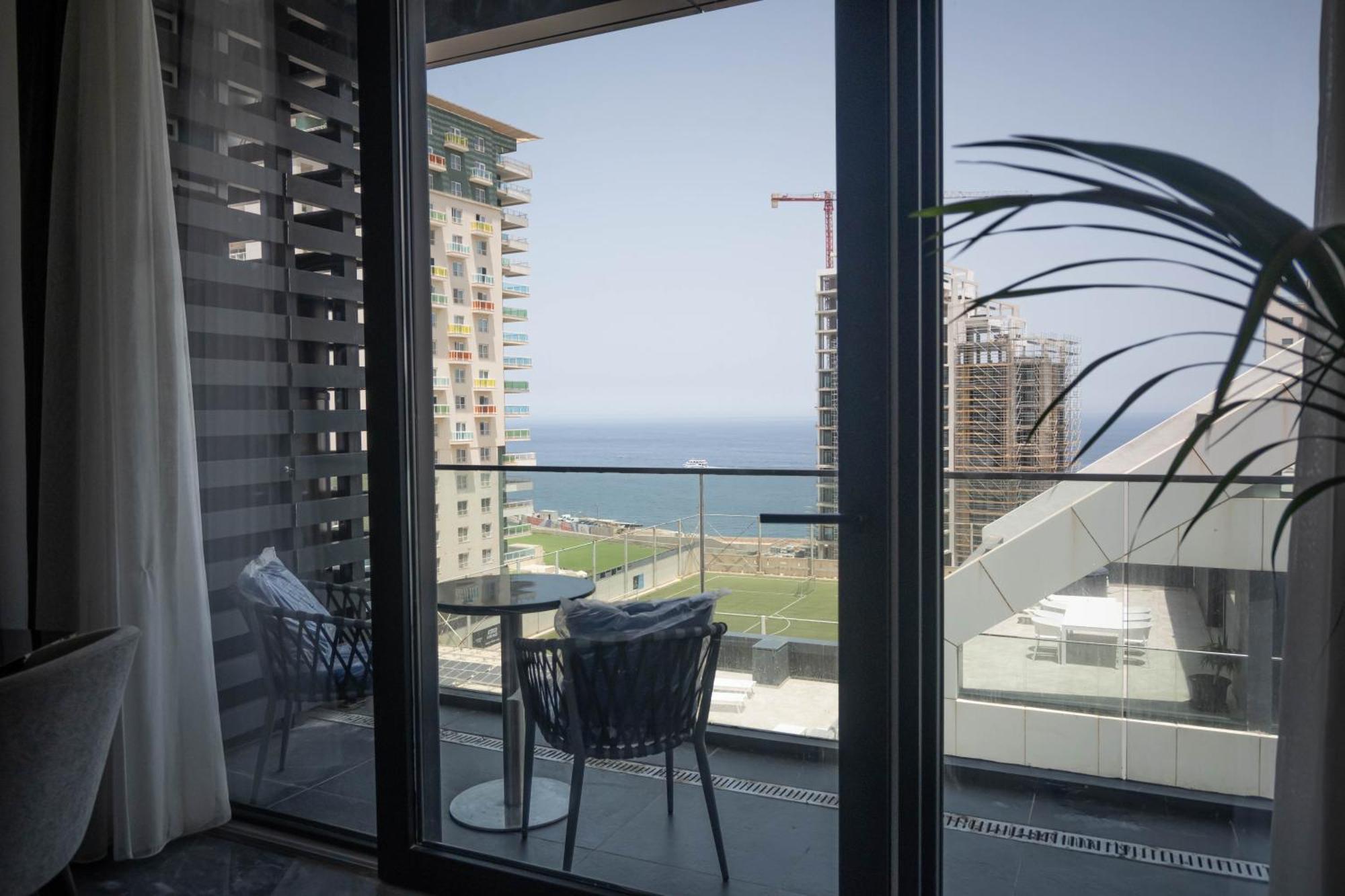 Best View Fortina Luxury Suites Sliema Bagian luar foto